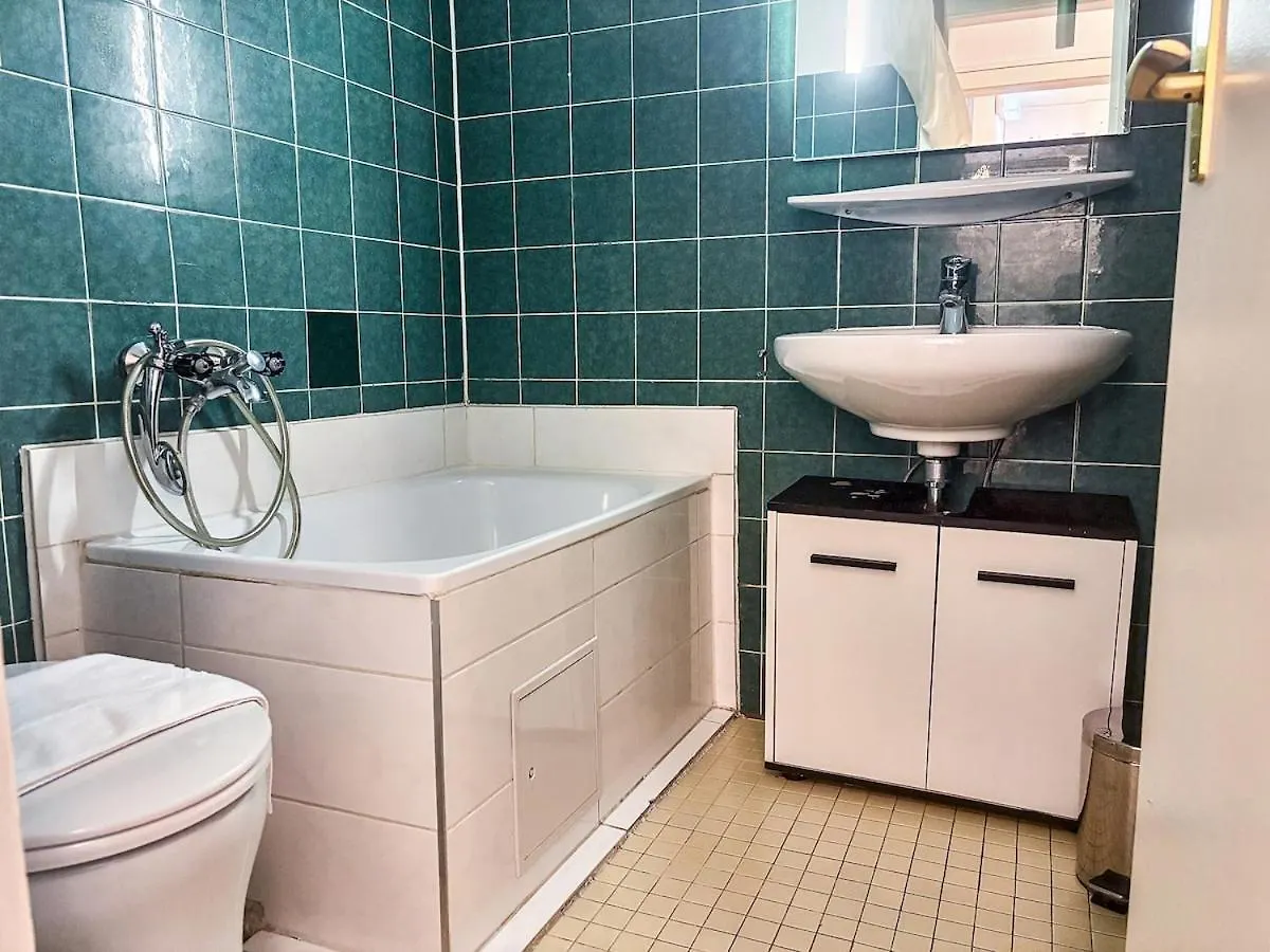 Apartment 4 Mins To Metro I Wifi I 15 Mins To Inner City Vienna