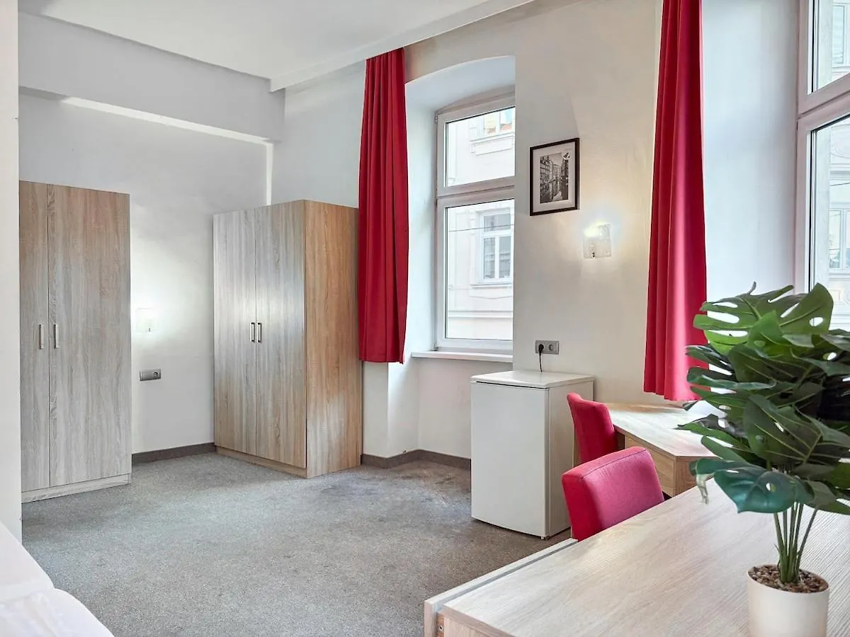 4 Mins To Metro I Wifi I 15 Mins To Inner City Vienna Austria