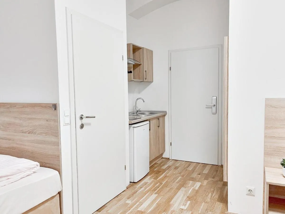 Apartment 4 Mins To Metro I Wifi I 15 Mins To Inner City Vienna Austria