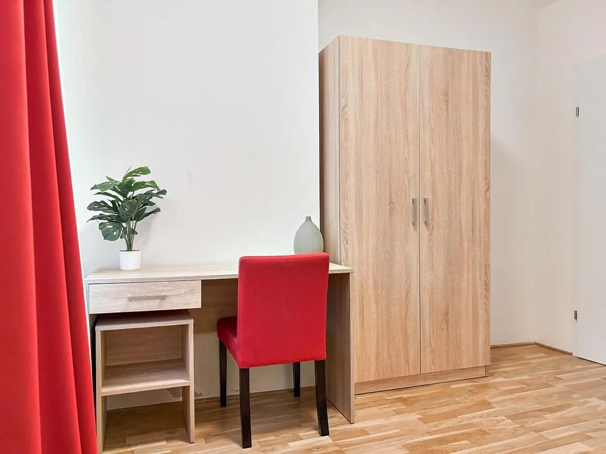 4 Mins To Metro I Wifi I 15 Mins To Inner City Vienna Apartment