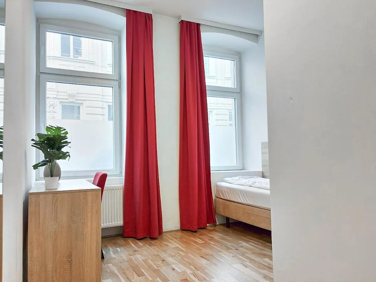 4 Mins To Metro I Wifi I 15 Mins To Inner City Vienna Austria