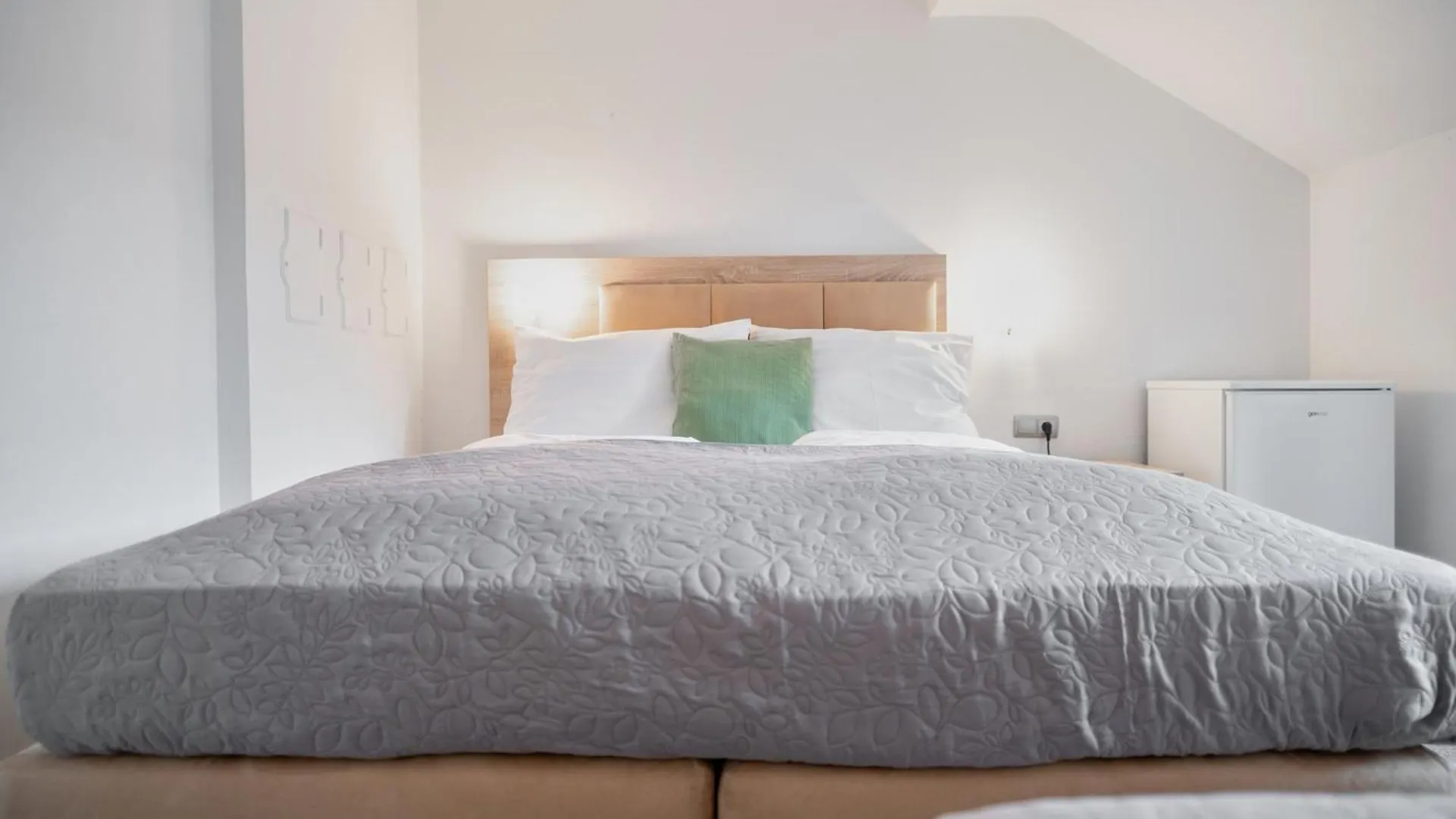 Apartment 4 Mins To Metro I Wifi I 15 Mins To Inner City Vienna